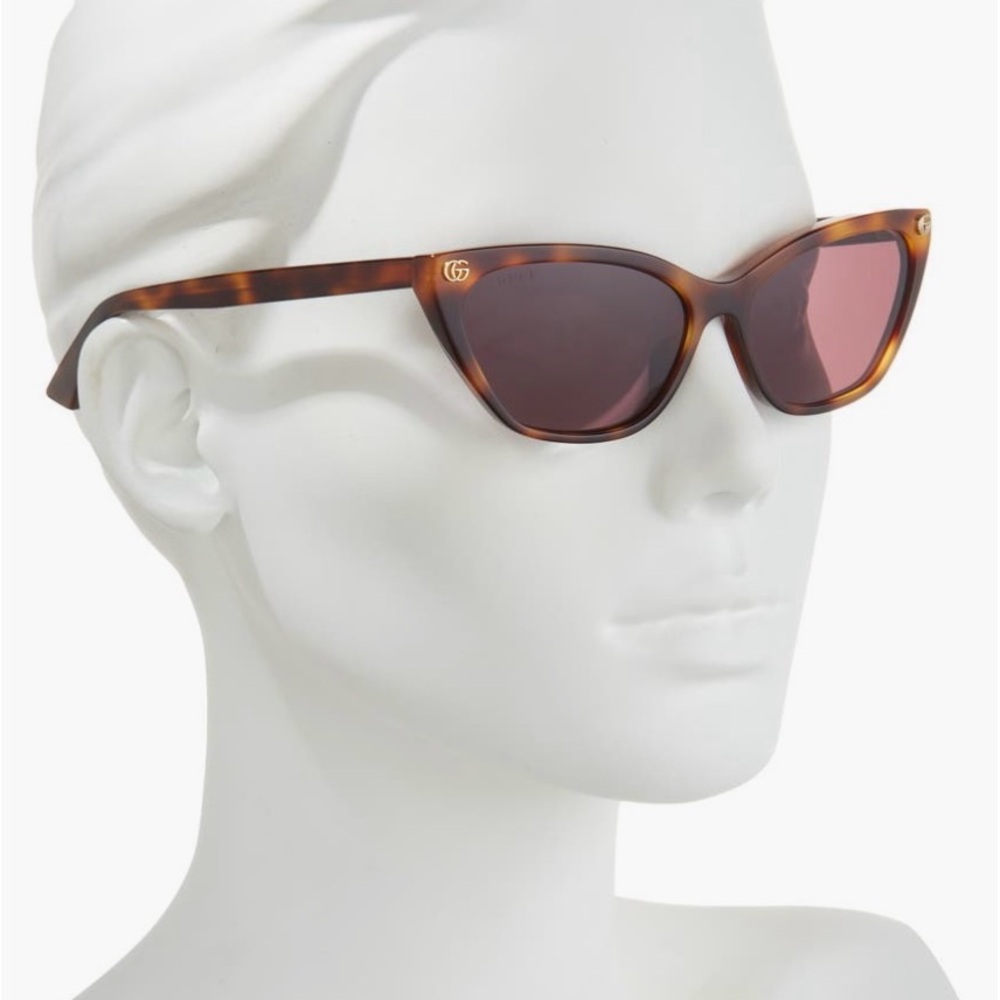 Gucci Tortoise Brown Cat-Eye Sunglasses with Pink Lenses